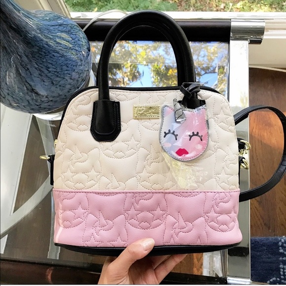 Betsey Johnson Handbags - BETSEY JOHNSON Cream/Taupe Unicorn Kitty Bag! 🦄🐱